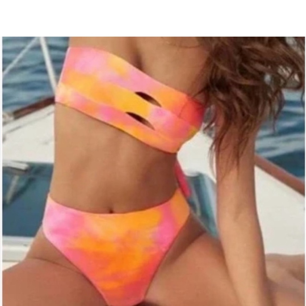 Pily Q  bikini top